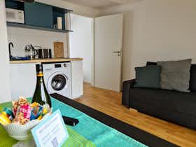Appartement te huur voor € 1.495 per maand in Munich, Aidenbachstraße