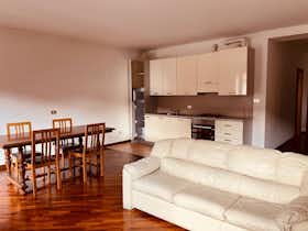 Apartment for rent for €850 per month in Legnano, Corso Giuseppe Garibaldi