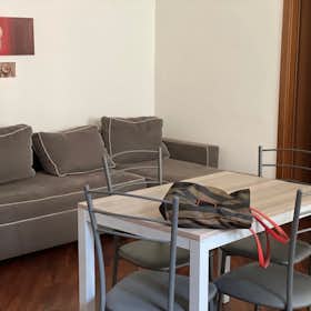 Appartamento for rent for 850 € per month in Legnano, Corso Giuseppe Garibaldi