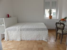 Private room for rent for €650 per month in Vienna, Alserbachstraße