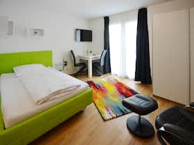 Apartment for rent for €1,295 per month in Mörfelden-Walldorf, Gerauer Straße