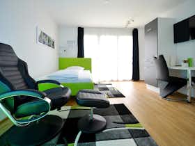 Appartement te huur voor € 1.395 per maand in Mörfelden-Walldorf, Gerauer Straße