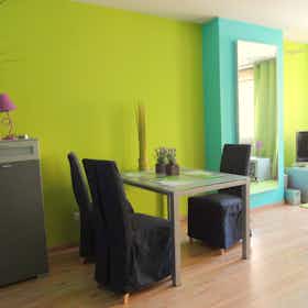 Apartment for rent for €999 per month in Antwerpen, Hessenplein
