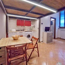 Wohnung for rent for 1.170 € per month in Milan, Via Accademia
