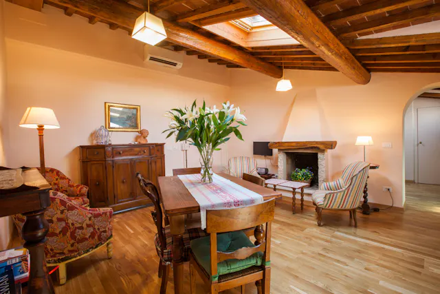 2-Bedroom Apartment in Via Montebello, Florence (1074364) room image 1