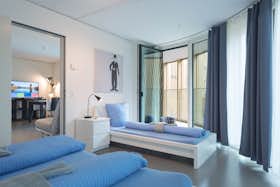 公寓 正在以 €2,465 的月租出租，其位于 Luzern, Zihlmattweg