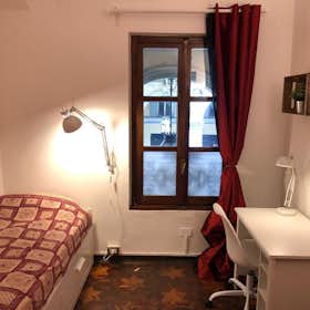 Private room for rent for €450 per month in Turin, Piazza Giambattista Bodoni