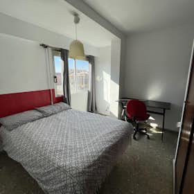 Private room for rent for €490 per month in Valencia, Carrer Fuencaliente