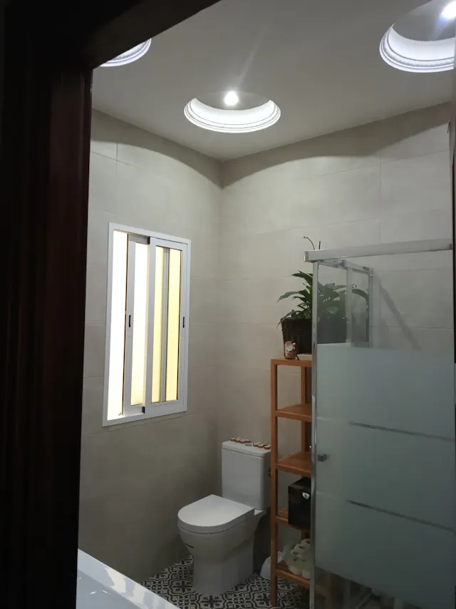 Private room in Carrer General San Martín, Valencia (1075267) room image 10