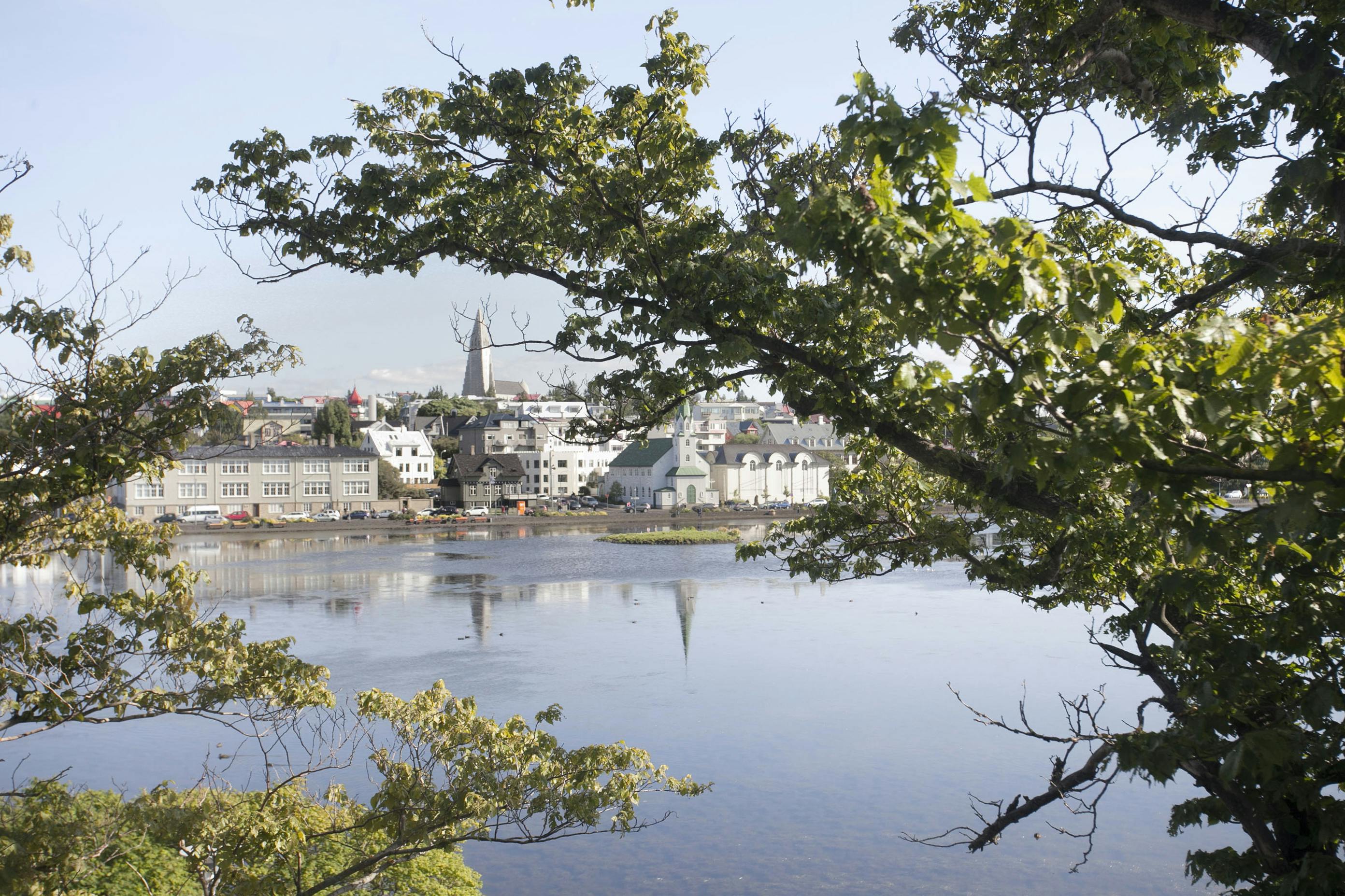 Квартира сдается в аренду за 3 600 € в месяц в Reykjavík, Tjarnargata