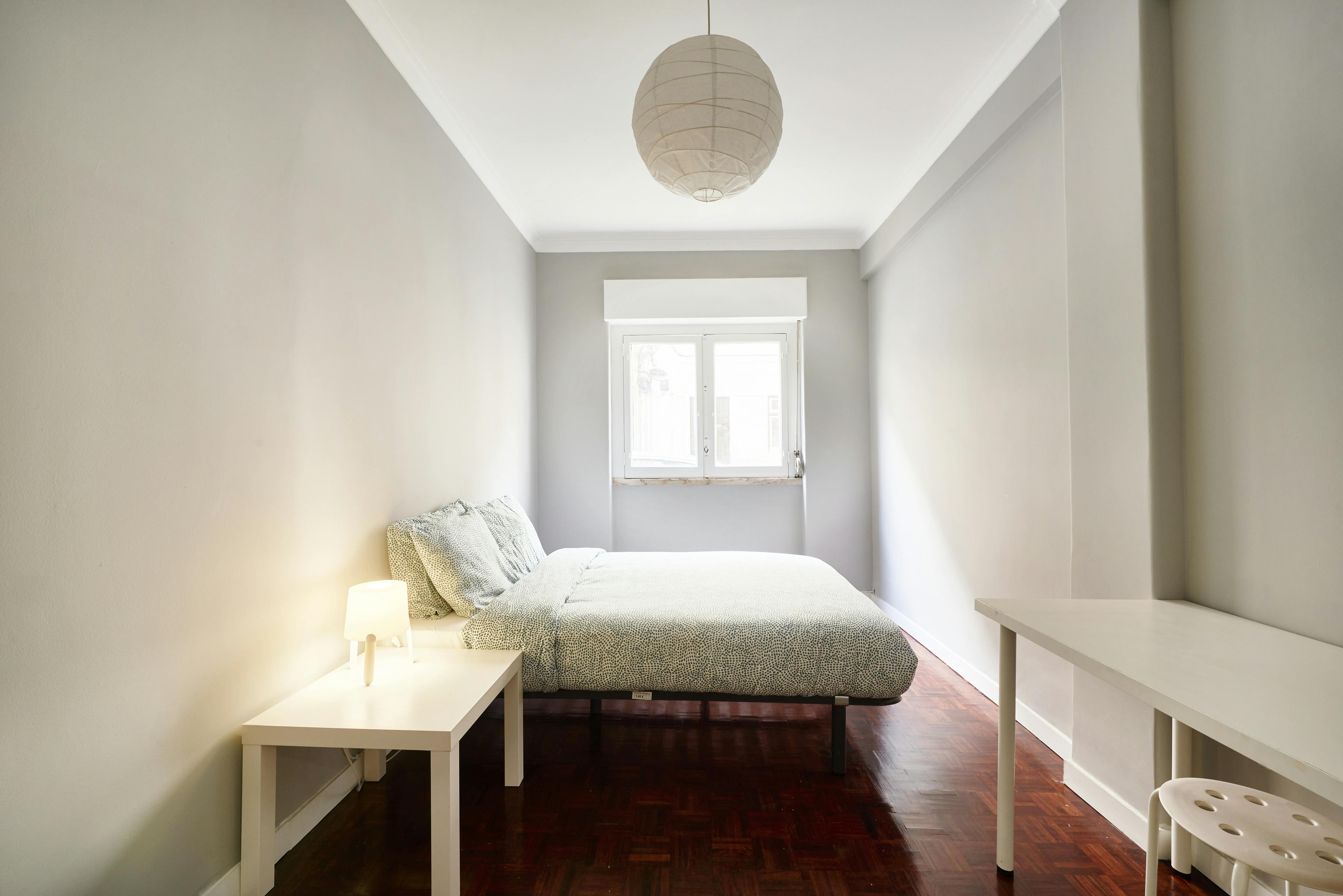 Private room for rent for €450 per month in Lisbon, Rua Abel Botelho