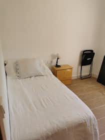 Privé kamer te huur voor € 340 per maand in Málaga, Calle Teniente Díaz Corpas