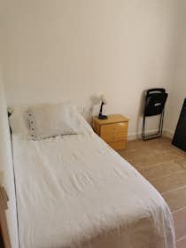 Отдельная комната сдается в аренду за 340 € в месяц в Málaga, Calle Teniente Díaz Corpas