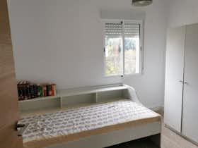 Приватна кімната за оренду для 350 EUR на місяць у Málaga, Calle Teniente Díaz Corpas