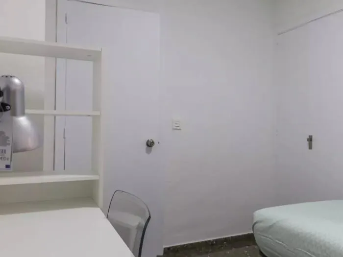 Private room in Calle Explorador Andrés, Valencia (1075905) ROOM 2
