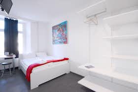 Studio for rent for CHF 1,540 per month in Luzern, Tribschenstrasse