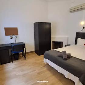 Private room for rent for €629 per month in Barcelona, Carrer de Muntaner