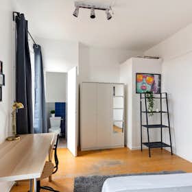 Private room for rent for €960 per month in Ivry-sur-Seine, Rue Victor Hugo