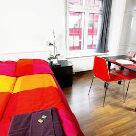 Studio for rent for CHF 2,476 per month in Zürich, Schwamendingenstrasse