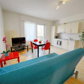 Apartment for rent for CHF 4,180 per month in Zürich, Stauffacherstrasse