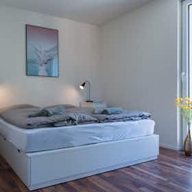 Квартира сдается в аренду за 3 039 € в месяц в Zürich, Birmensdorferstrasse