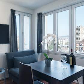 Appartement à louer pour 2 750 CHF/mois à Zürich, Birmensdorferstrasse