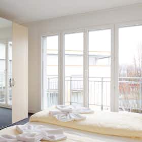 Appartamento in affitto a 3.190 CHF al mese a Cham, Luzernerstrasse