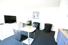 Apartment for rent for CHF 2,980 per month in Cham, Luzernerstrasse