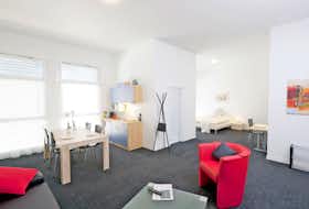 Studio for rent for CHF 3,466 per month in Cham, Luzernerstrasse