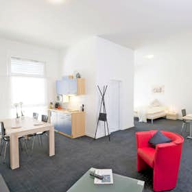 Studio for rent for CHF 3,464 per month in Cham, Luzernerstrasse