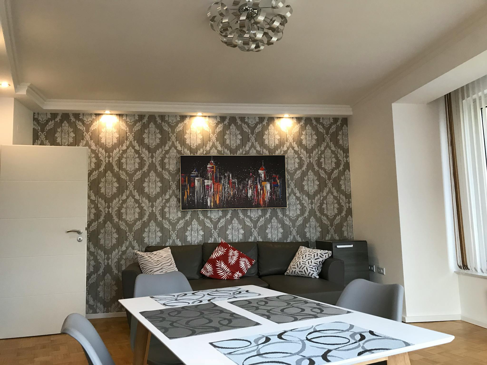 Fürstenwall, Düsseldorf preview