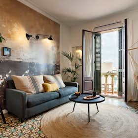 Apartment for rent for €2,518 per month in Barcelona, Carrer del Penedès