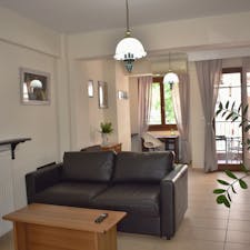 Apartment for rent for €1,200 per month in Echedoro, Akropoleos