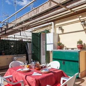 Apartment for rent for €2,000 per month in Rome, Via La Goletta