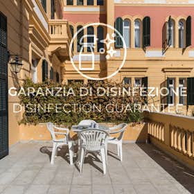 Apartment for rent for €1,498 per month in San Remo, Via Luigi Nuvoloni