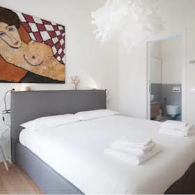 Apartment for rent for €6,300 per month in Milan, Piazza Santa Maria Beltrade