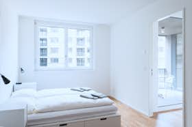 Wohnung zu mieten für 2.583 € pro Monat in Basel, Erlenmattstrasse