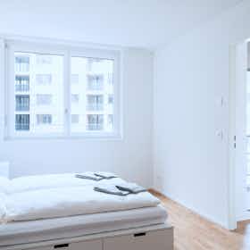 Wohnung zu mieten für 2.592 € pro Monat in Basel, Erlenmattstrasse