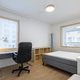 WG-Zimmer for rent for 890 € per month in Helsinki, Atlantinkatu
