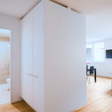 Wohnung for rent for 2.420 CHF per month in Basel, Erlenmattstrasse