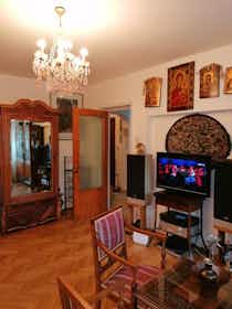 Apartamento en alquiler por 3733 RON al mes en Bucharest, Strada Domnita Anastasia