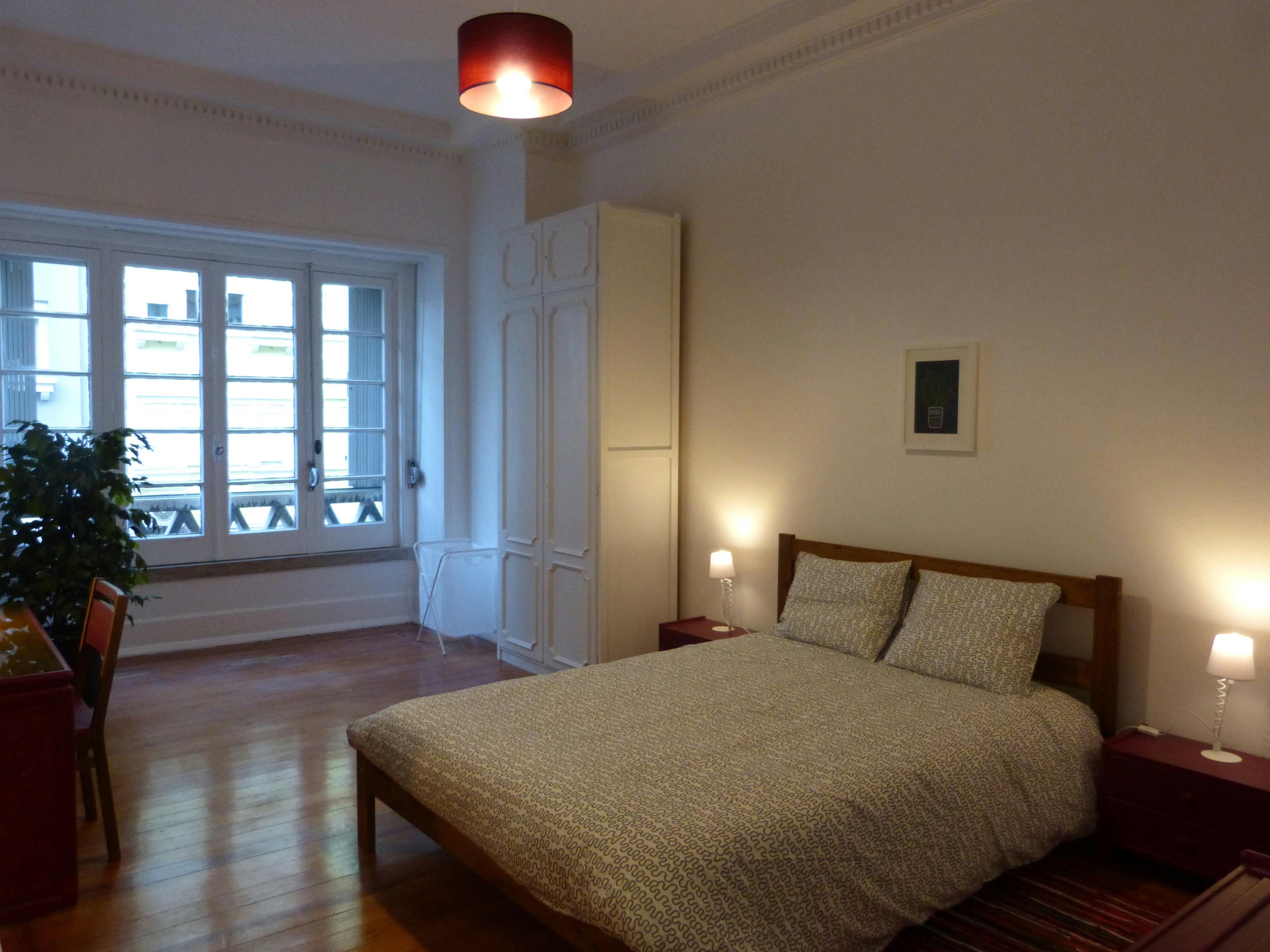 Avenida Praia da Vitória, Lisbon preview