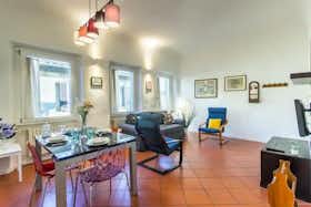 Appartamento in affitto a 3.500 € al mese a Florence, Via Romana
