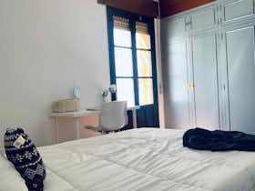 Habitación compartida en alquiler por 320 € al mes en Córdoba, Pasaje Saravia