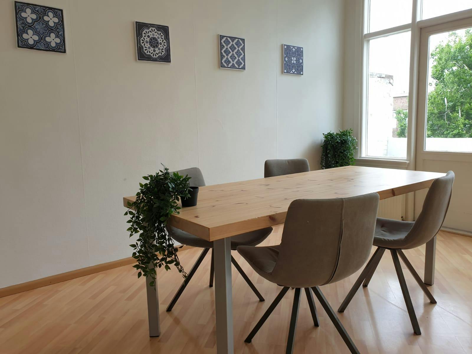 preview gallery tile