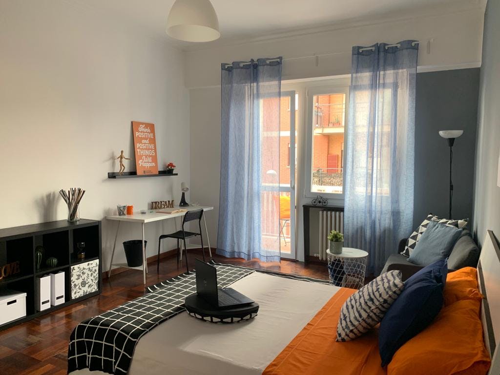 Chambre simple Turin, 1 chambre, 21m² — photo 2