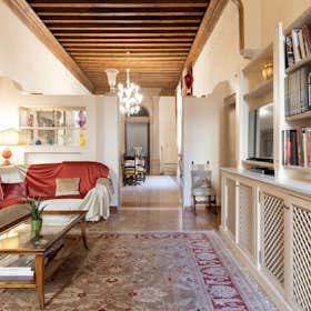 Wohnung zu mieten für 4.340 € pro Monat in Venice, Campo San Beneto