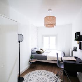 Private room for rent for €570 per month in Lyon, Montée Saint-Barthélemy
