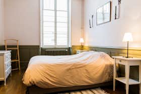 Apartament de închiriat pentru 1.700 EUR pe lună în Dijon, Rue Louis Pasteur