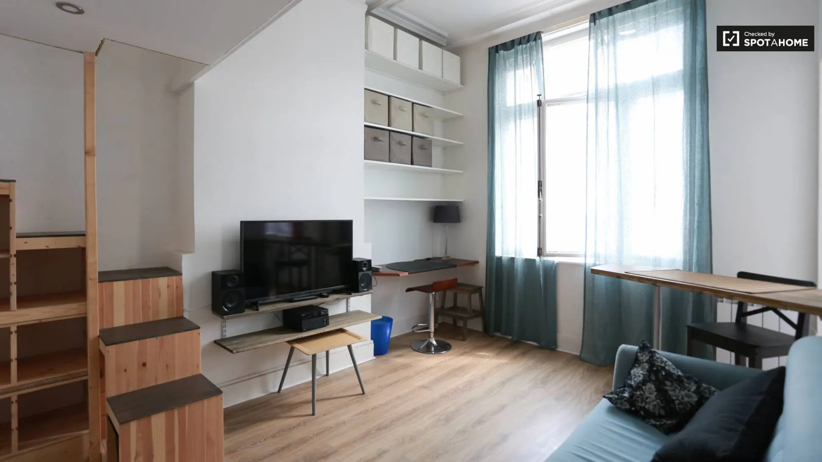 1-Bedroom Apartment in Rue Moris, Saint-Gilles (1080850) ROOM 1